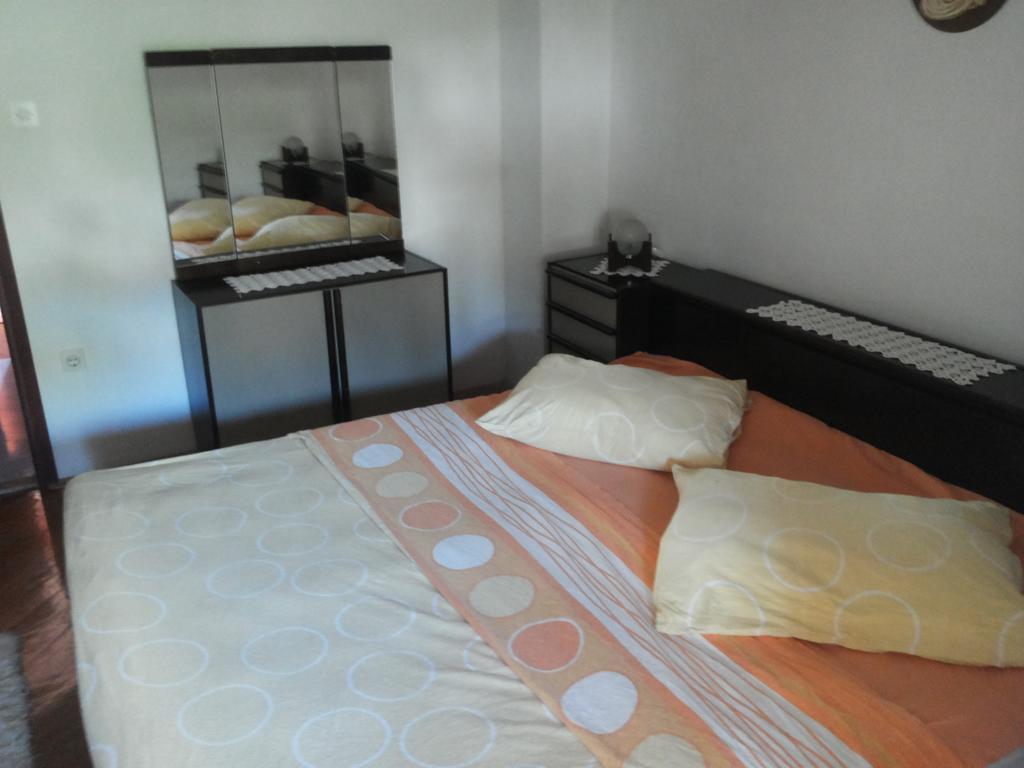 Apartment Ranka Postira Quarto foto